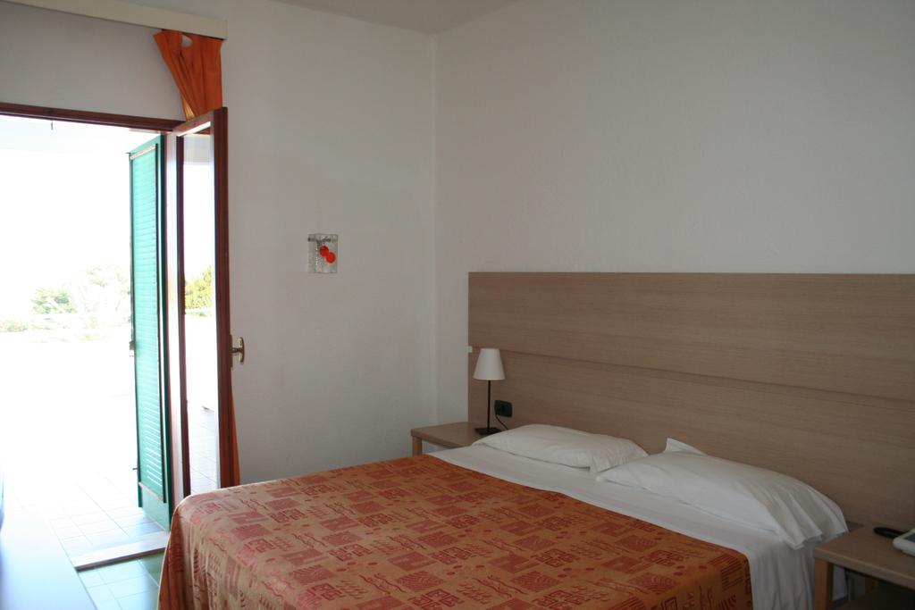 Costa Tiziana Hotel Village קרוטונה חדר תמונה